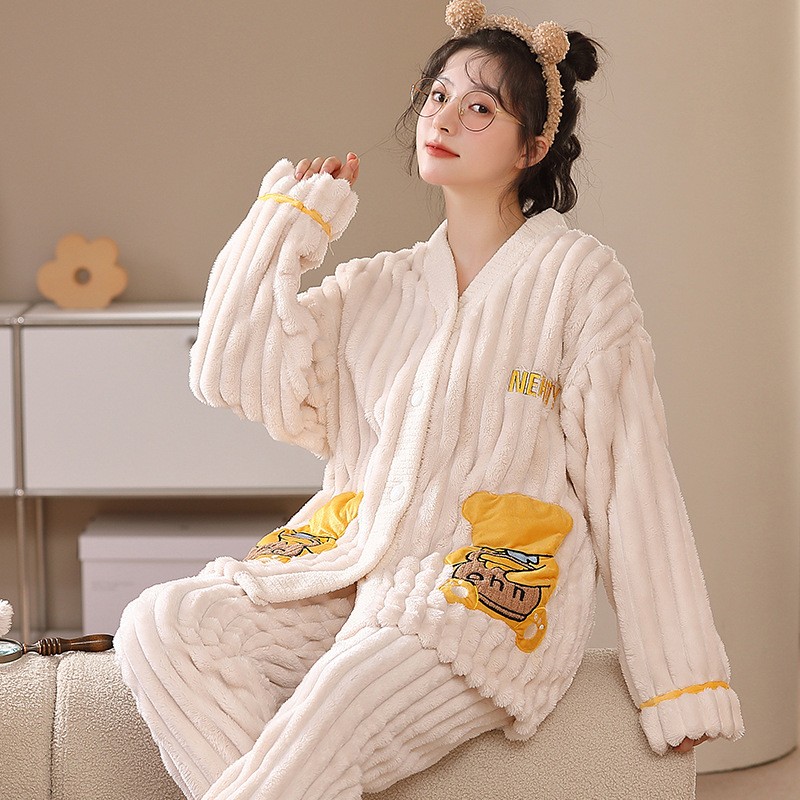 Ins cartoon Korean version of Winnie the Pooh Honey Bear autumn and winter  pajamas women's thickened
